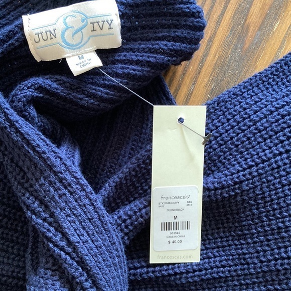 NWT‎ Francesca’s Wendi Front Knot Knit Tank Top Medium Navy - Picture 9 of 9